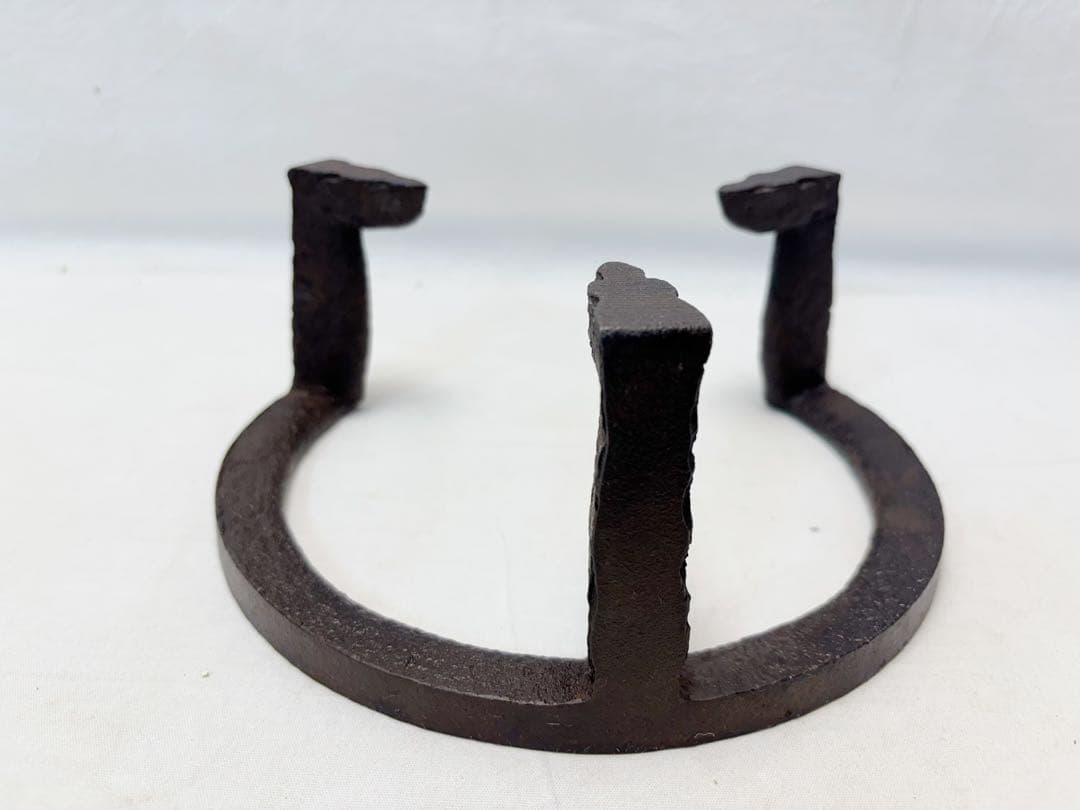 未使用 茶道具 釜師 高木治良兵衛造 中爪 風炉五徳 茶釜 三つ爪 共箱