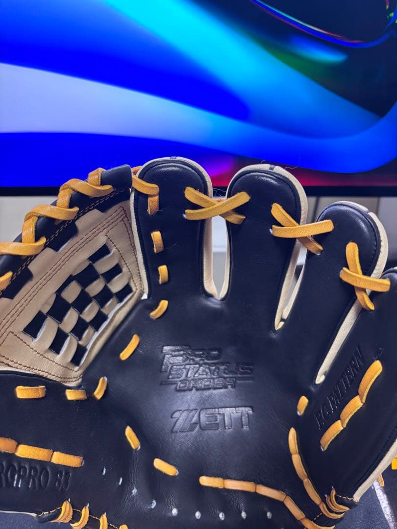 ZETT プロステイタス 源田モデル 軟式右投げ 箱・保存袋付き