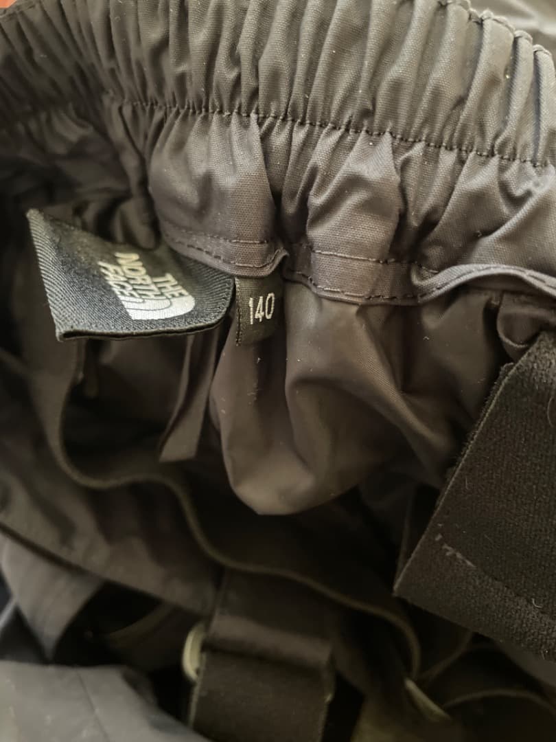 NORTH FACE スノーパンツ　140