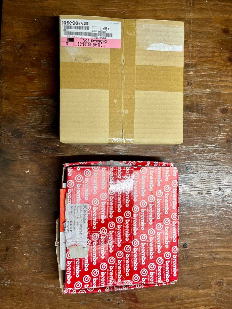 日産 R35 GTR 前期 純正ブレーキパッド 新品