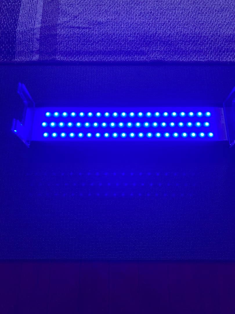 Chihiros WRGB2 60 ブラック LEDライト