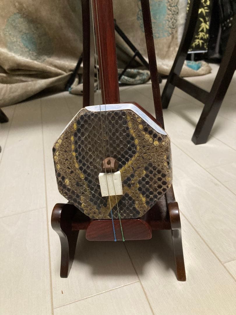 新品未使用 龍頭彫刻 中胡/中国輸入品 低音二胡