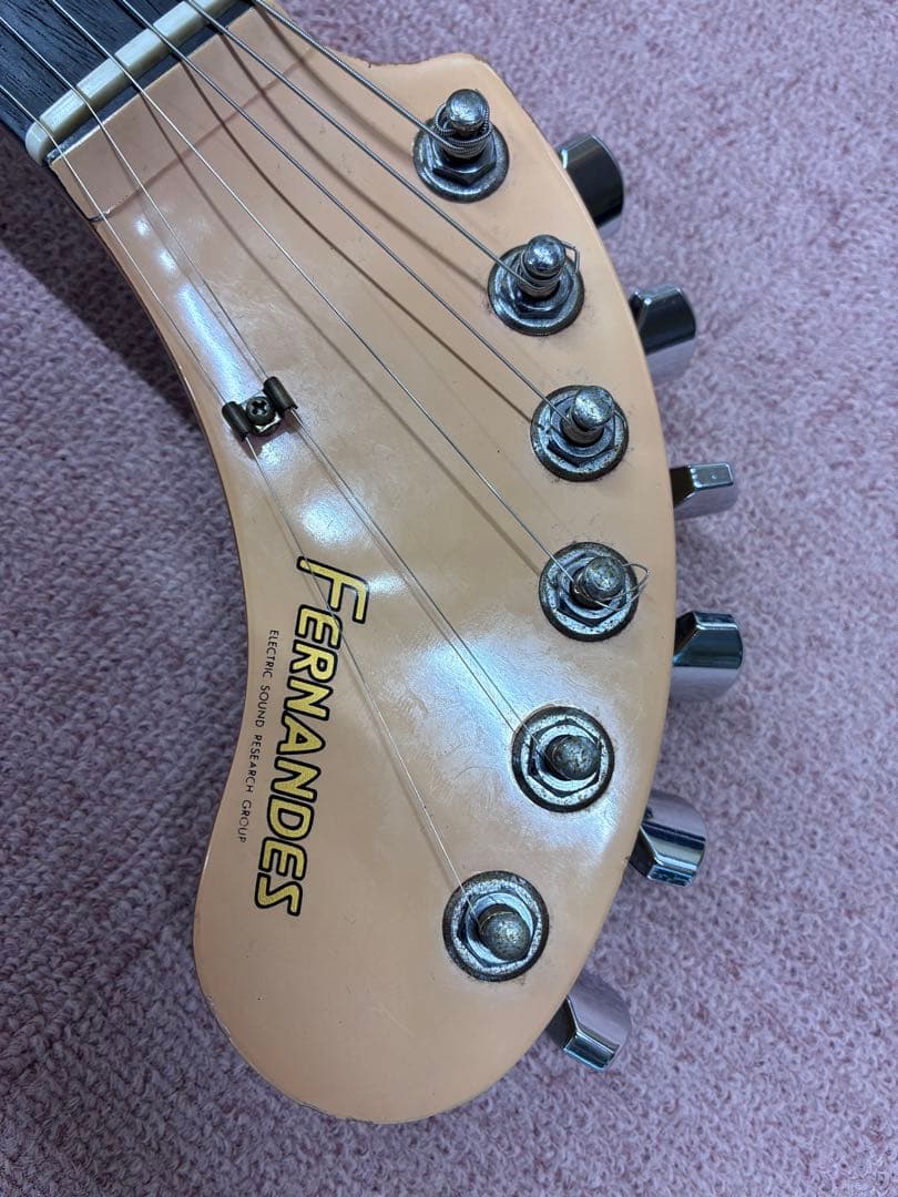 ZO-3エレキギター