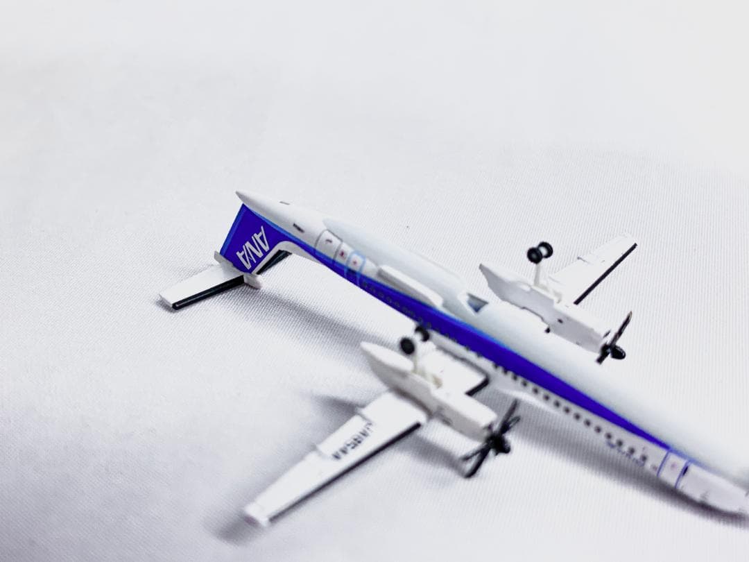 希少 ◼︎ 全日空商事　DHC-8-300 DHC-8-400・NHS52006