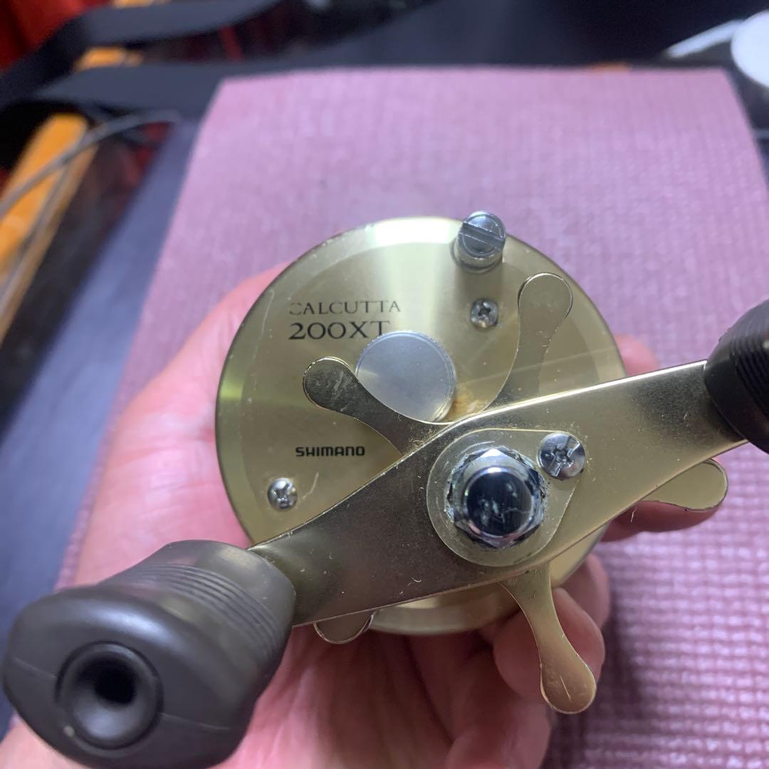 SHIMANO CALCUTTA 200XT 右巻き ベイトリール カルカッタ