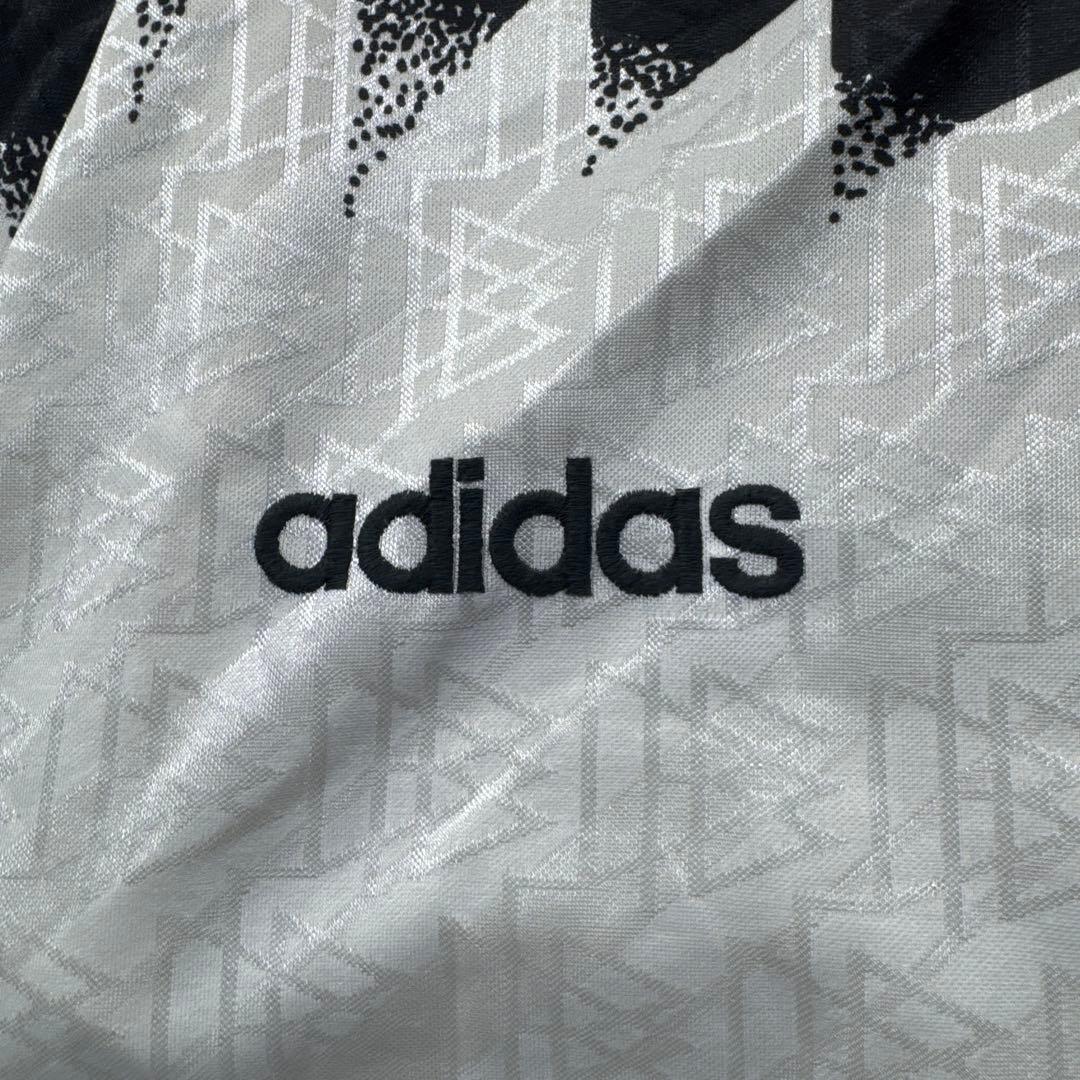 adidas デサント90s ドイツユニフォーム　マテウス　クリンスマンR95.