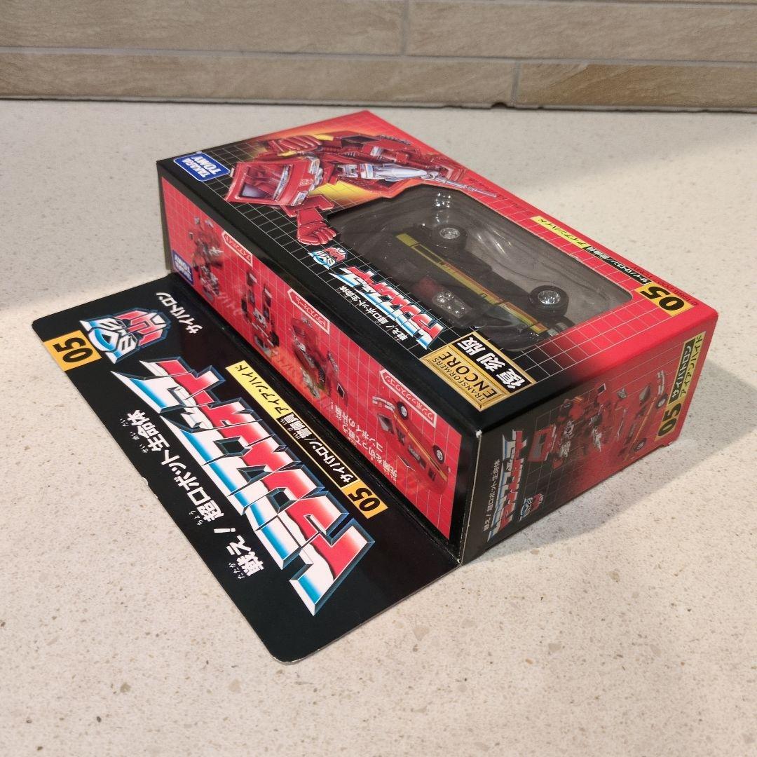 トランスフォーマー　復刻版　アンコール　サイバトロン/警備員　アイアンハイド