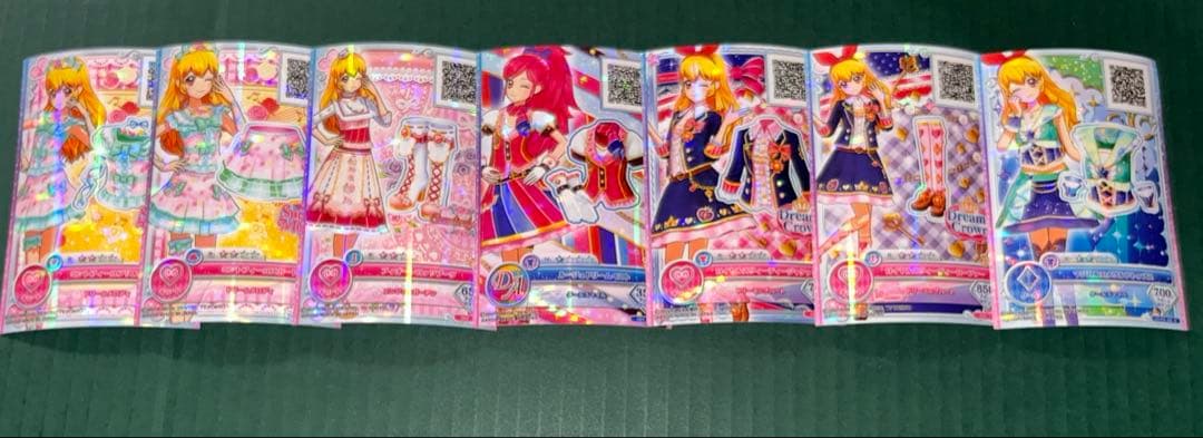 d*2様 アイカツカード 缶バッジ まとめ売り