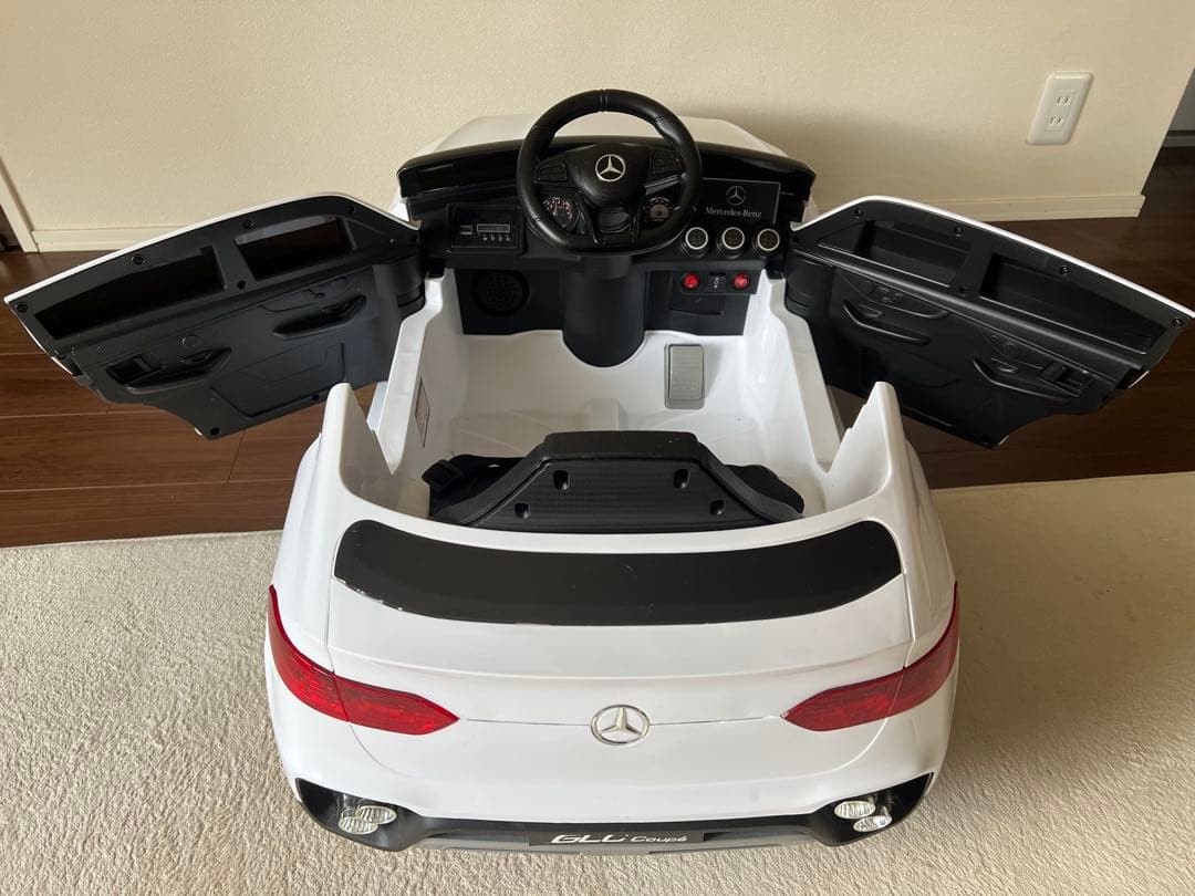Mercedes-Benz GLC Coupe 白　 電動乗用ラジコンカー