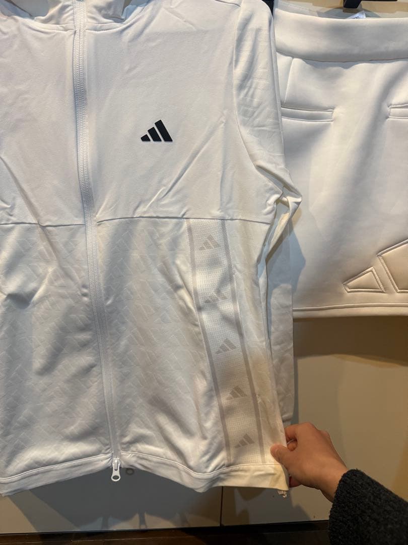 お値下げ　新品　adidas ジャケット スカート セット　S