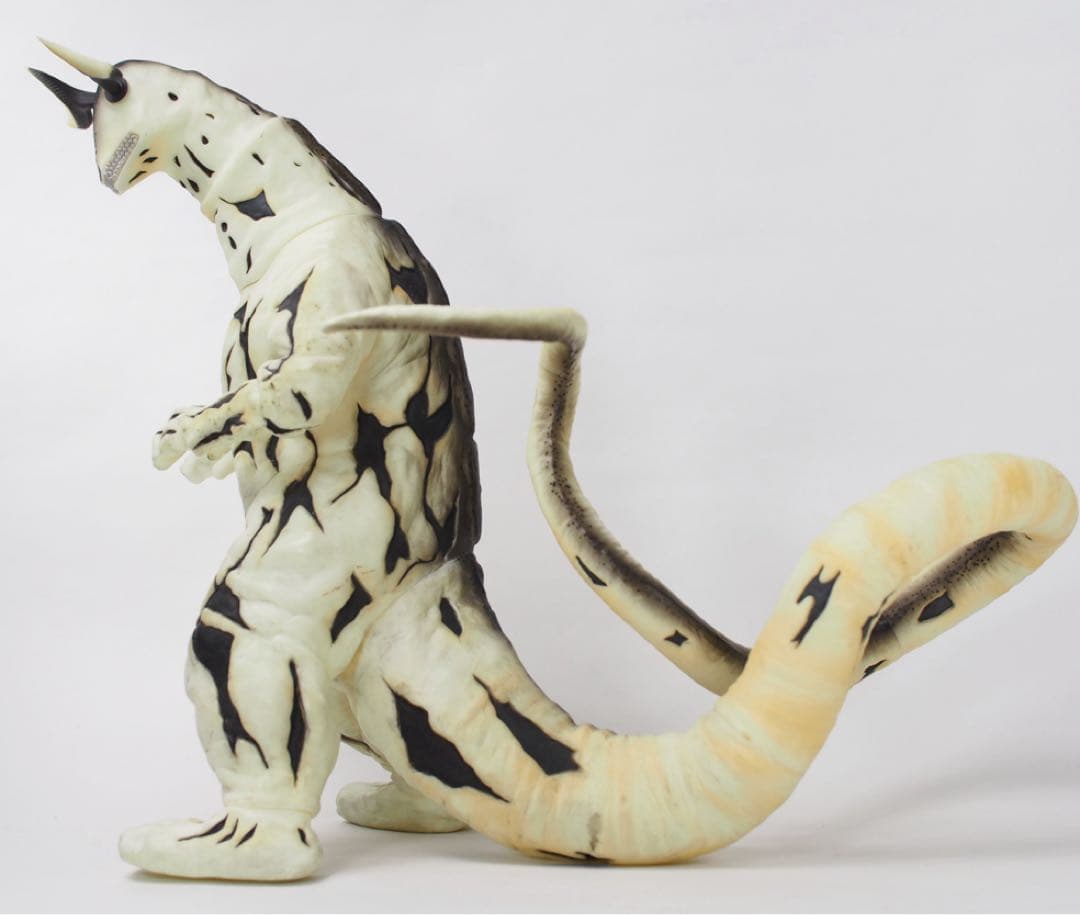 25年7月再販版 新品 CCP 1/6特撮 宇宙怪獣 エレキング ハイグレード