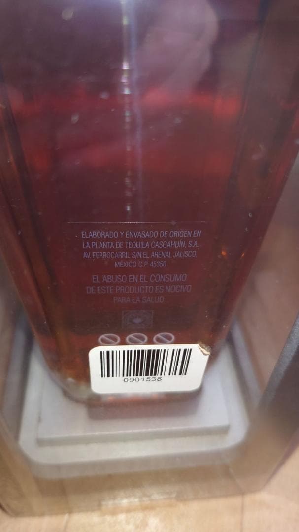 未開栓：山崎18年・12年・IWハーパー12年・REVOLUCION計6本セット