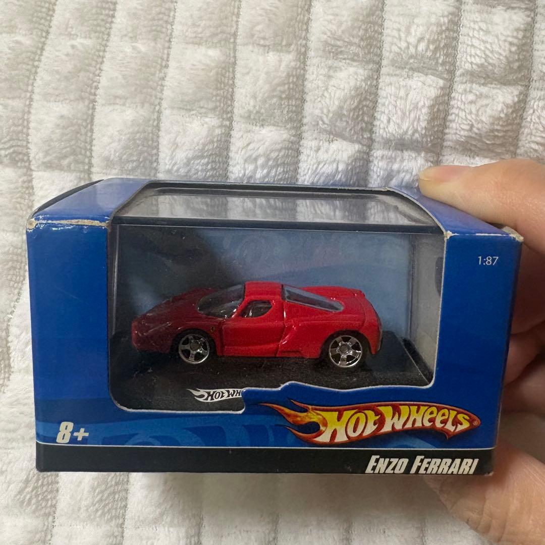 ミニカー Hot Wheels Enzo Ferrari & F430 challenge