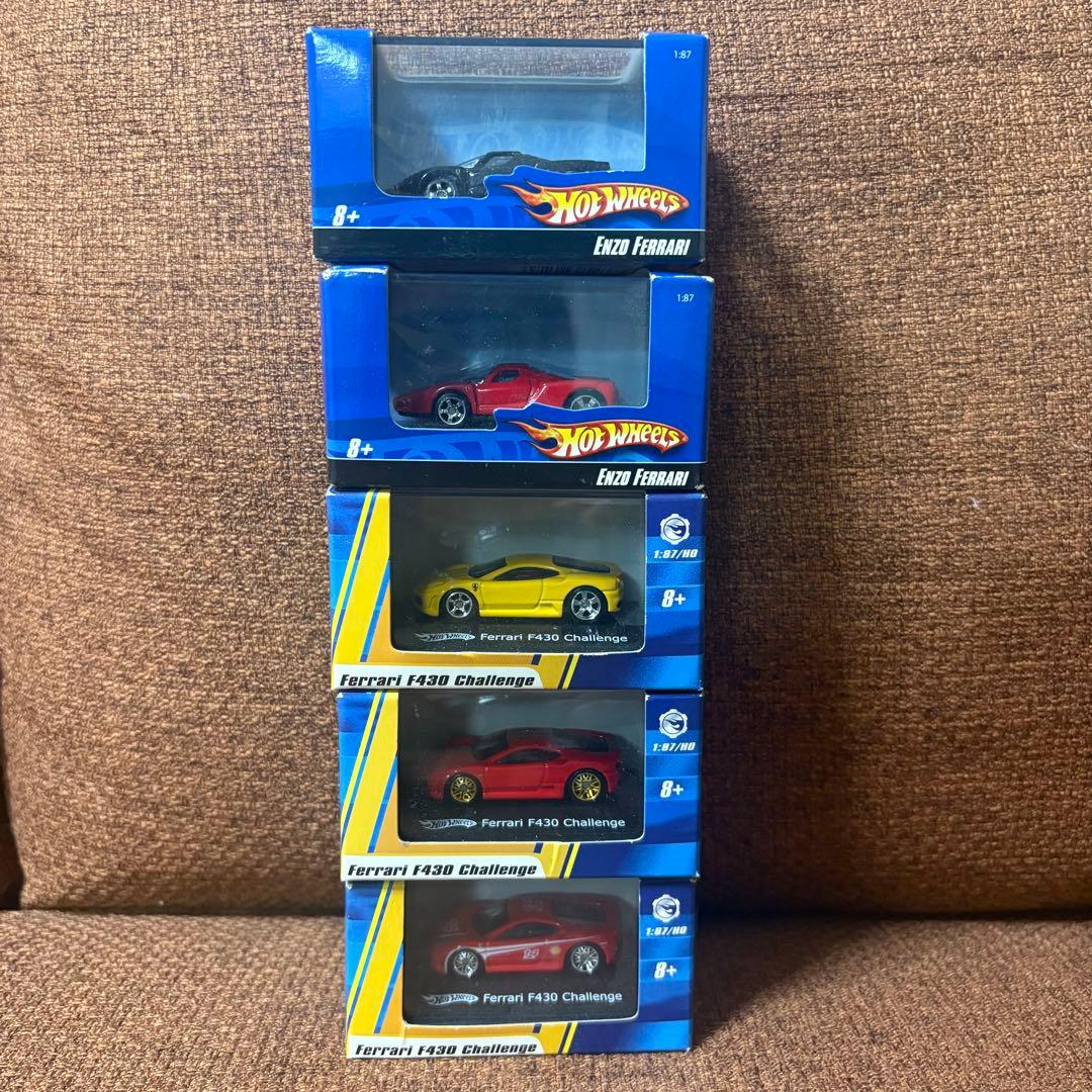 ミニカー Hot Wheels Enzo Ferrari & F430 challenge