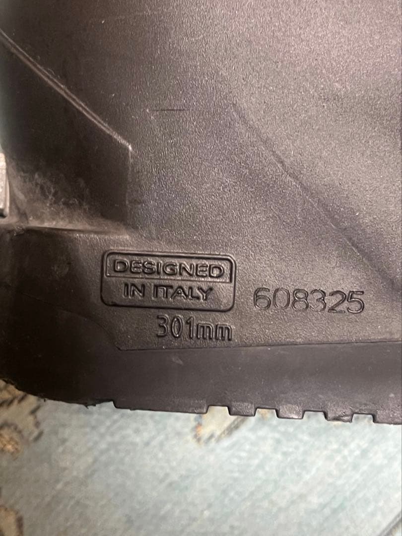 HEAD CUBE3 70 25cm スキー靴