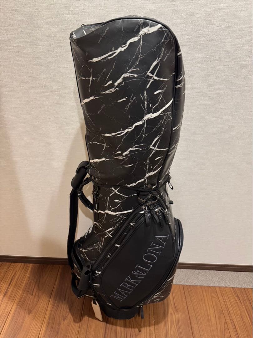 美品！MARK & LONA ゴルフバッグ