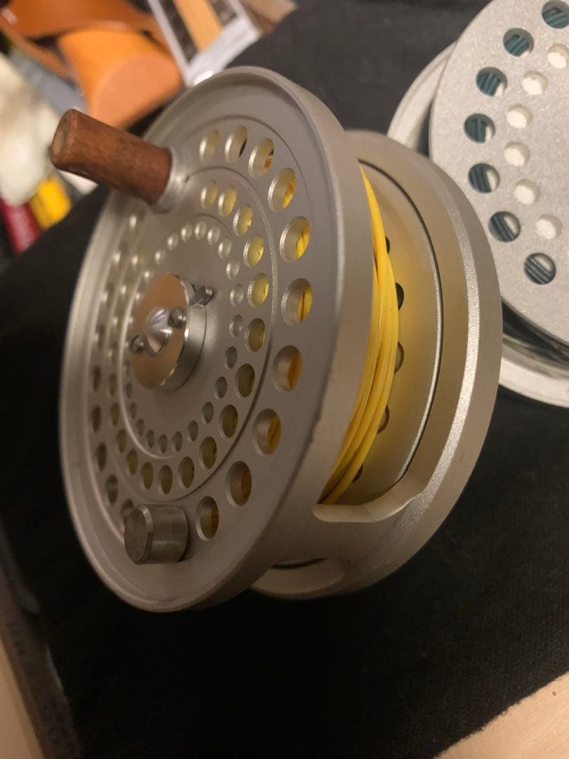 t*s様 CANTATA 2300フライリール スプールセット 日本製 フライフ