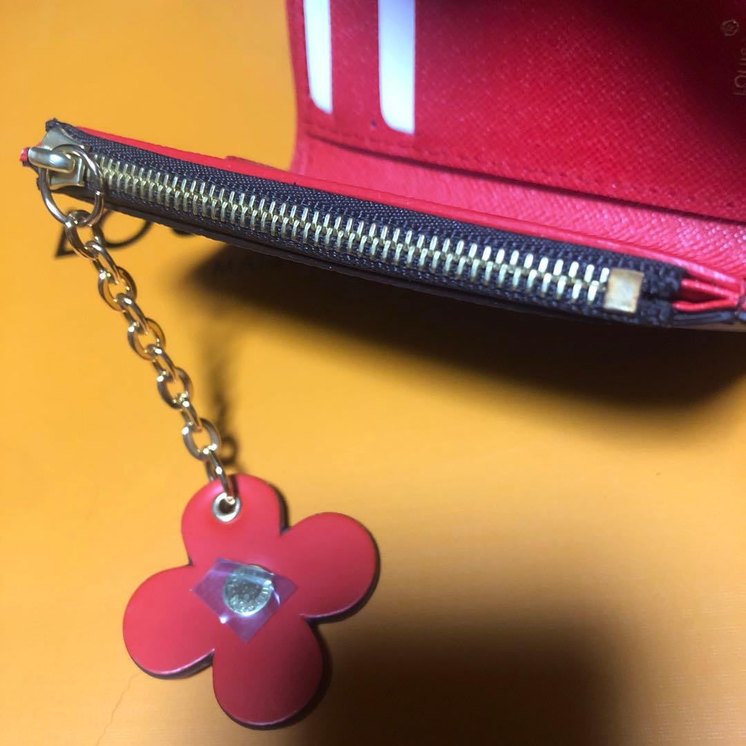 ノベルティ❤️LV折り財布