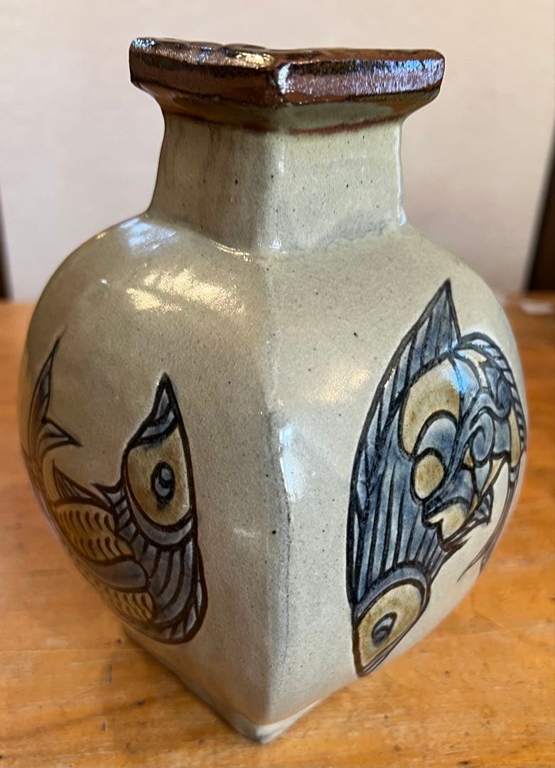 魚紋花瓶金城敏夫