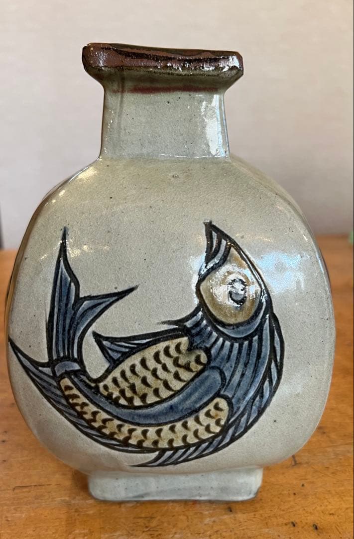 魚紋花瓶金城敏夫