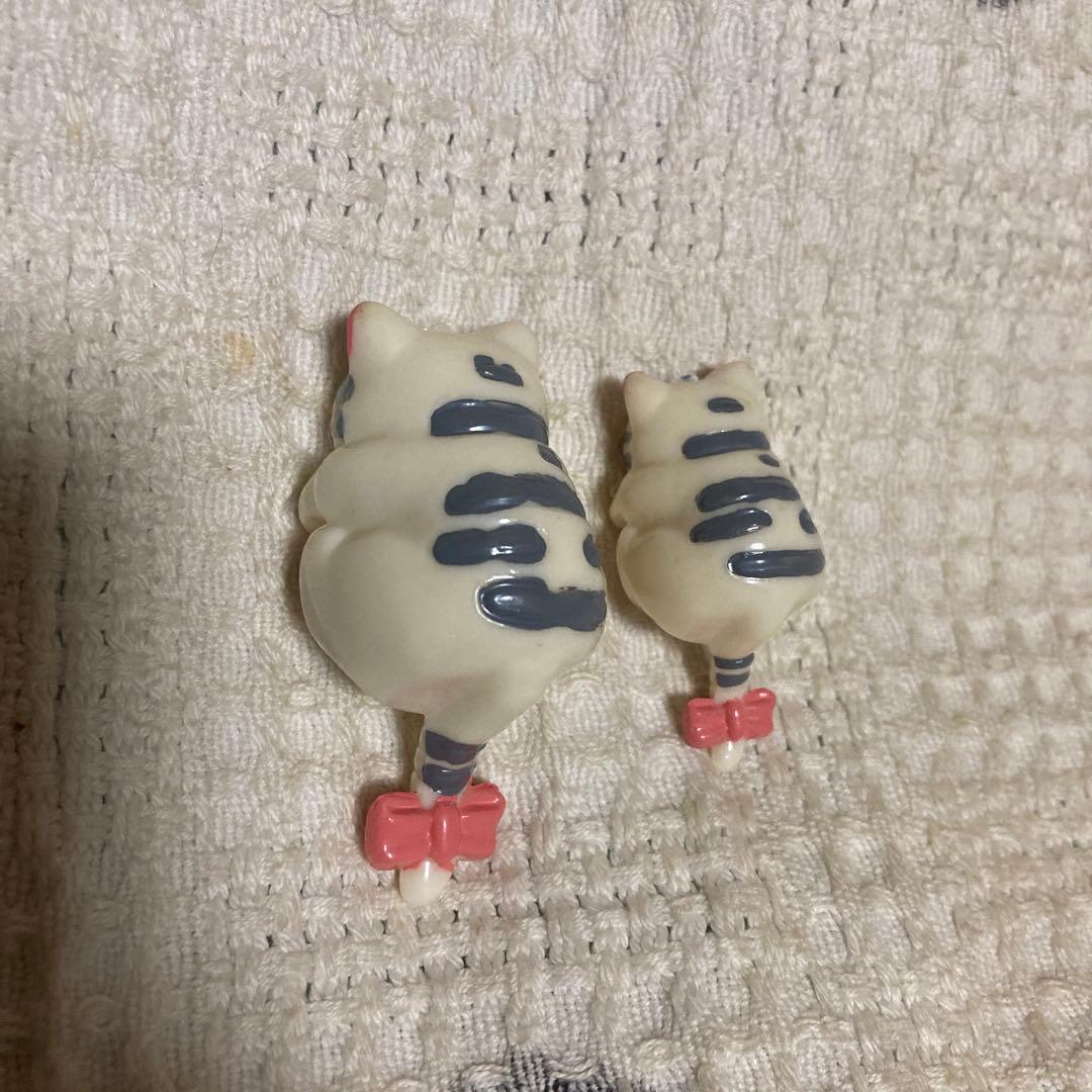 昭和レトロ　コップのフチ　 猫　引っ掛けマスコット　 撮影＆確認のため開封した