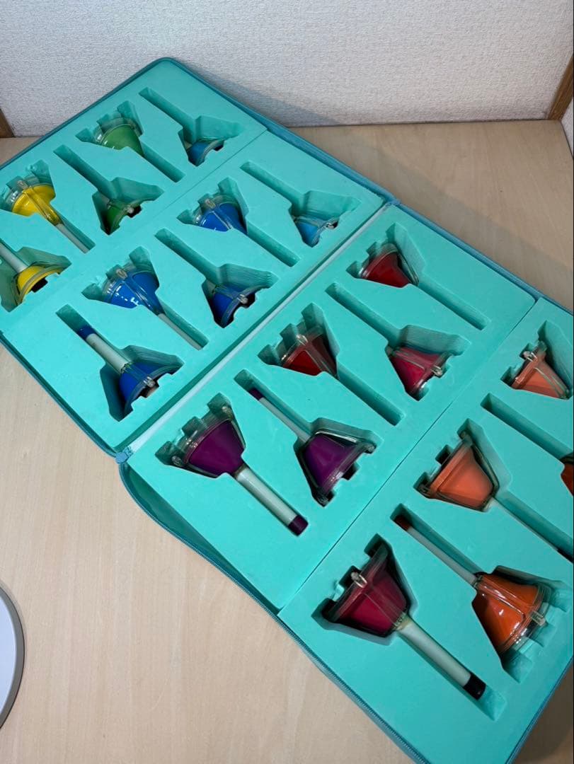 カラフルハンドベル 20個セット　ソフトケース付き