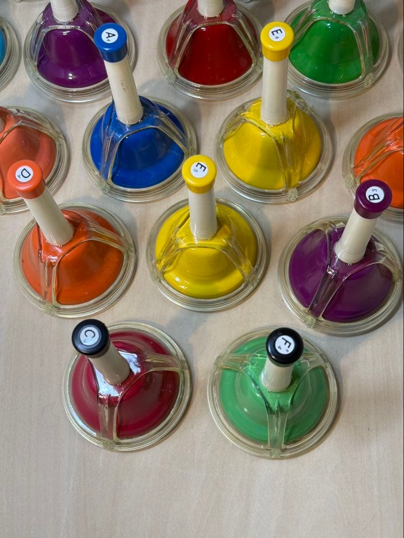 カラフルハンドベル 20個セット　ソフトケース付き