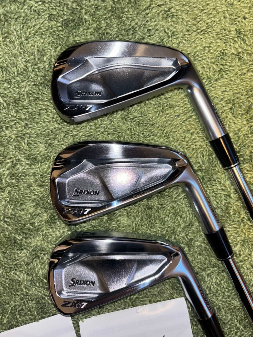 スリクソン　ZXi7アイアン 4〜9.P
