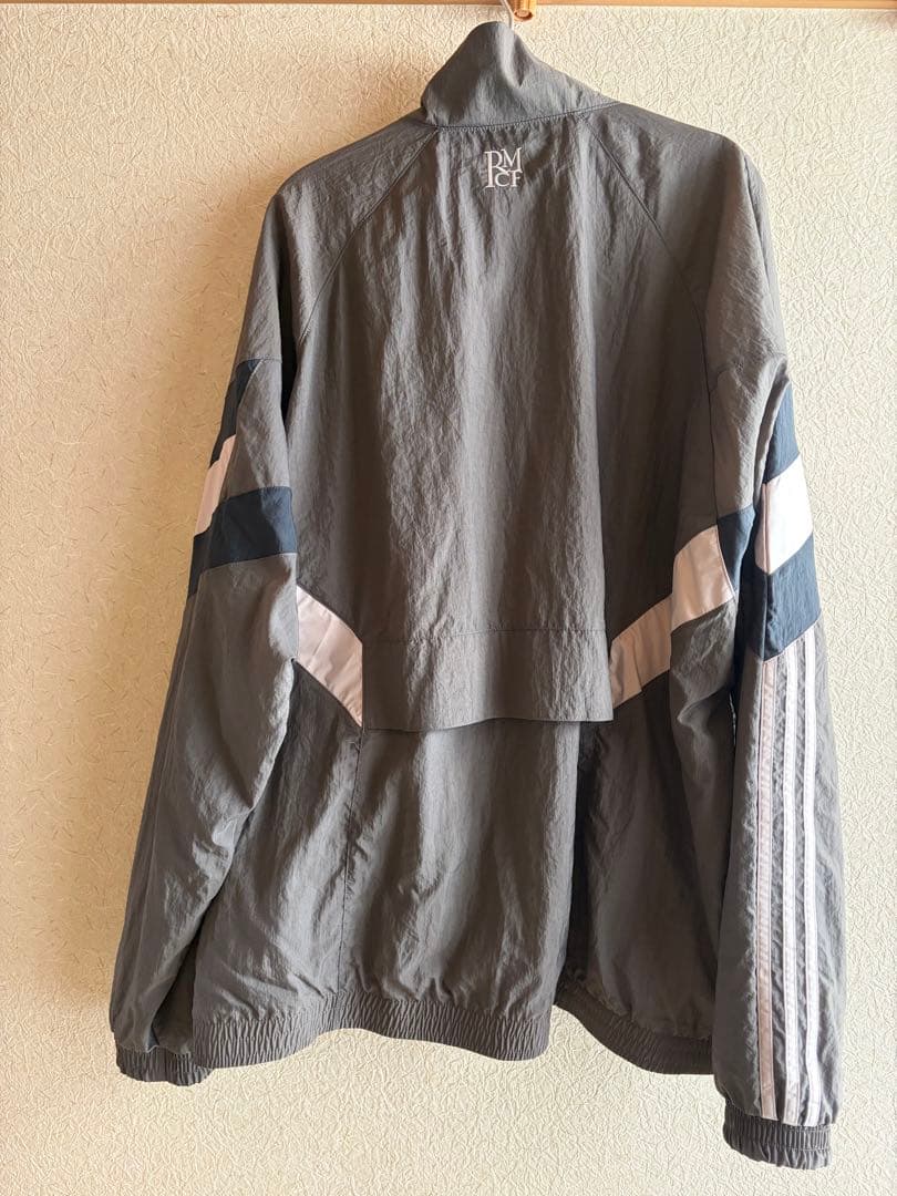 adidas レアルマドリード　トラックジャケット