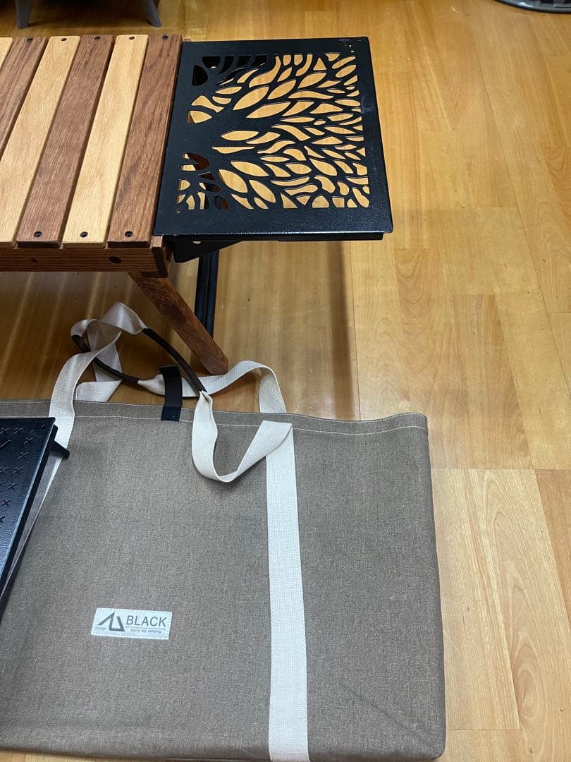 ハレテーブル BLACK DESIGN アイアンテーブルツリー柄、BX他セット❗️
