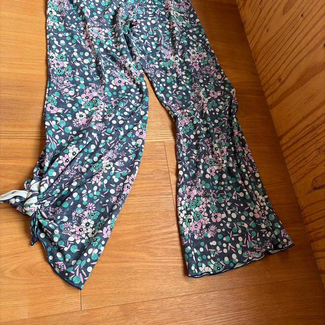 【Chacott チャコット】ヨガウェア フレアパンツ　タンクトップセット　花柄