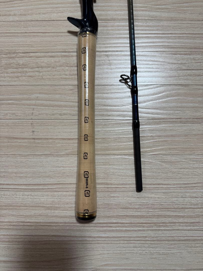 ワールドシャウラリミテッド1652R-3