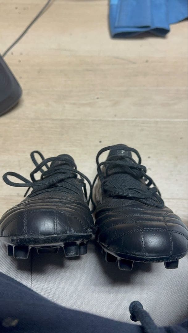 モレリアネオ4β 黒 26.0