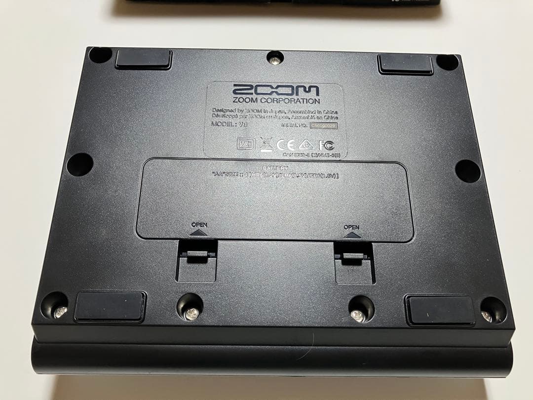 ZOOM V3 ボーカルプロセッサー