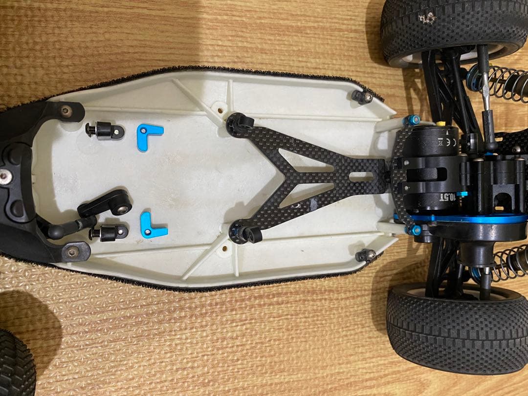 タミヤ　TRF211XM