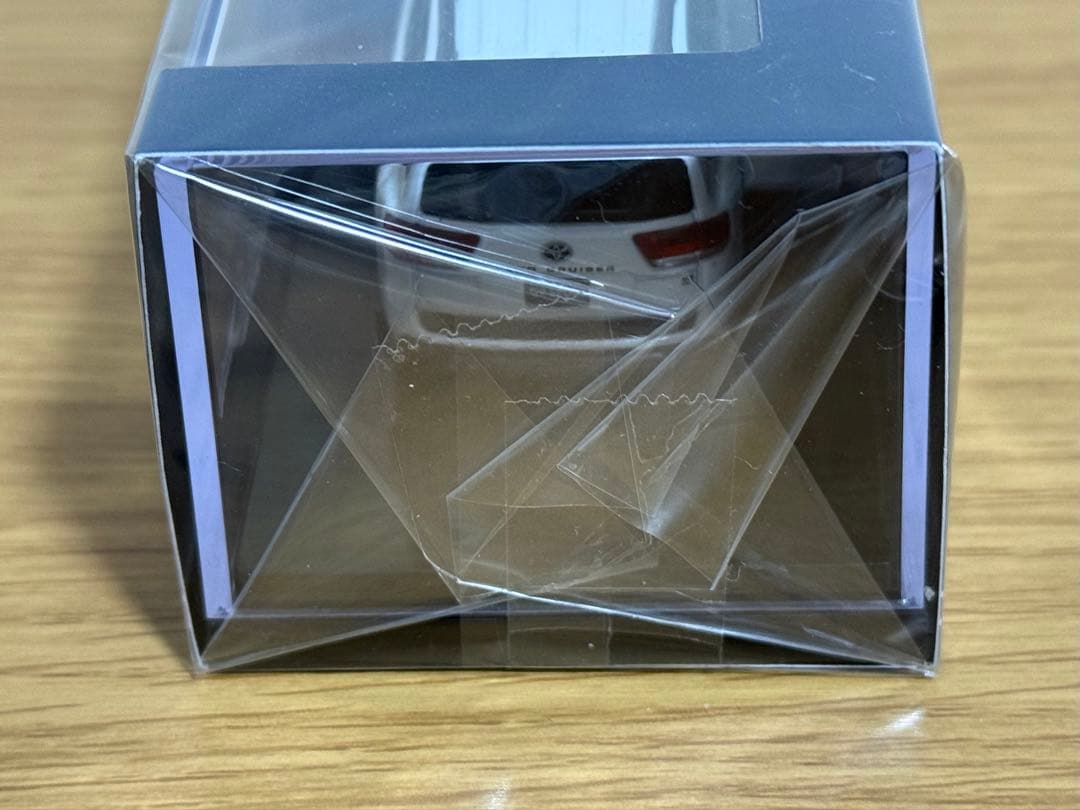 新品未開封 ランドクルーザー ZX GRスポーツ 1/64ミニカー ランクル