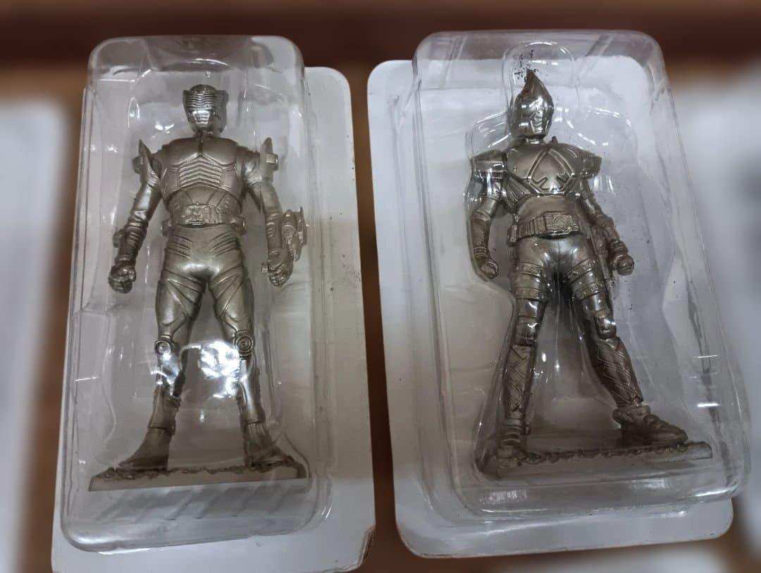 3996）DeAGOSTINI　仮面ライダー フィギュア コレクション １６体