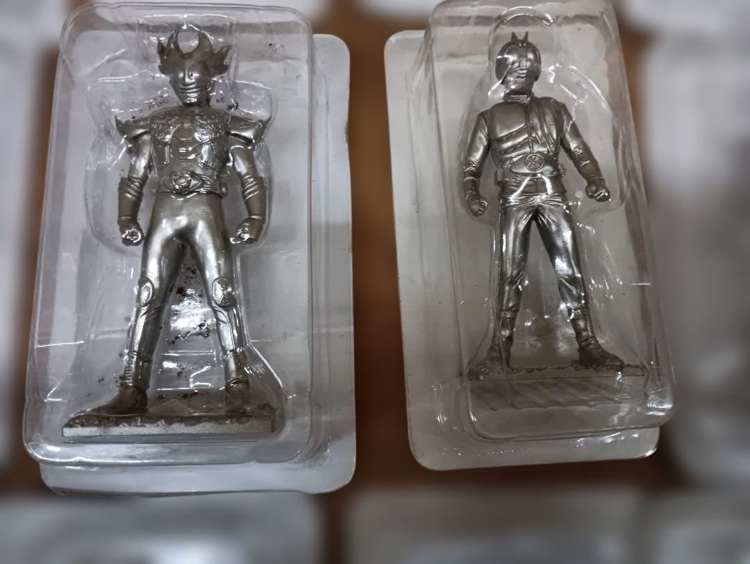 3996）DeAGOSTINI　仮面ライダー フィギュア コレクション １６体