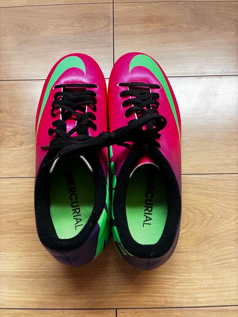 ナイキ マーキュリアル ベロチ HG V サッカースパイク（ピンク×パープル）