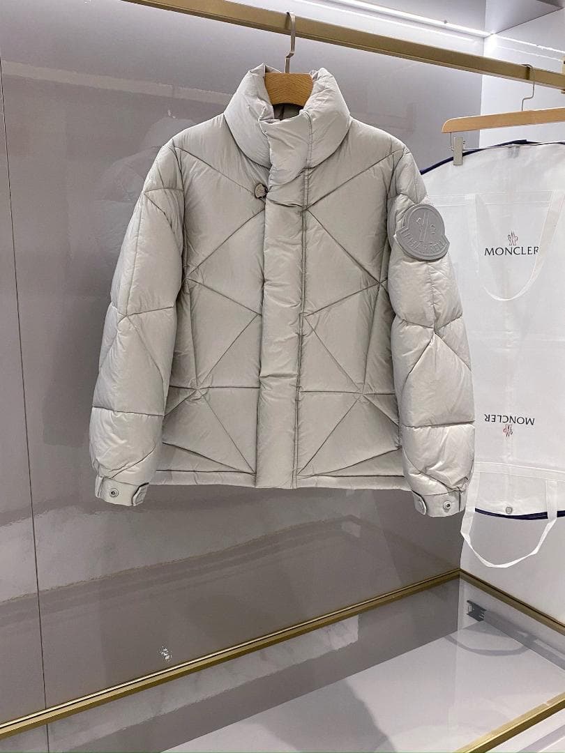モンクレール ジーニアス ファレル ダウンジャケット 2