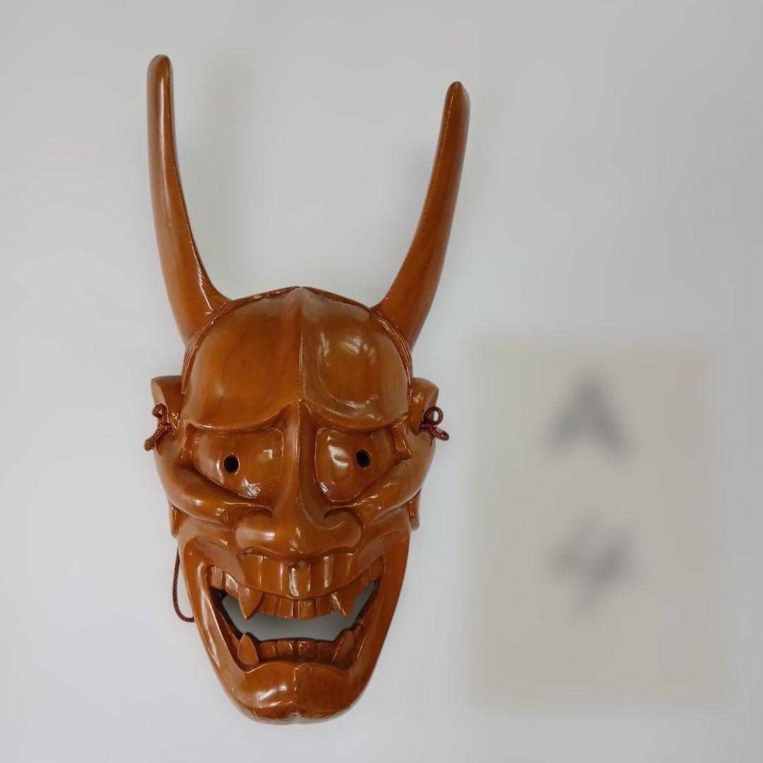 ユズコ木彫り 美しい般若面 能面　壁掛け　魔除け