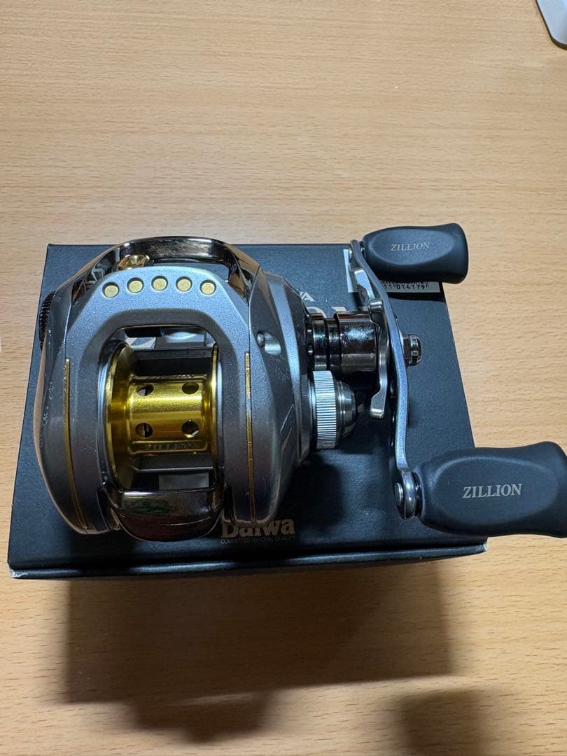 ダイワTDジリオン100H ベイトリール