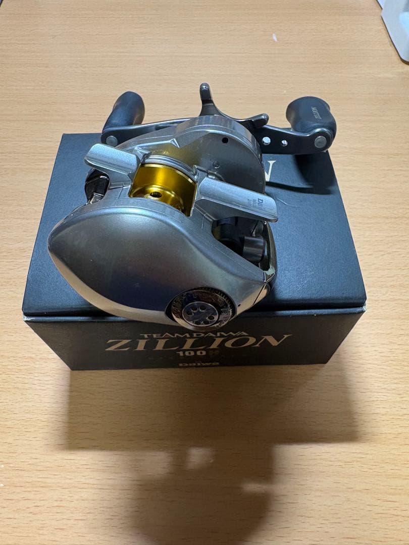 ダイワTDジリオン100H ベイトリール