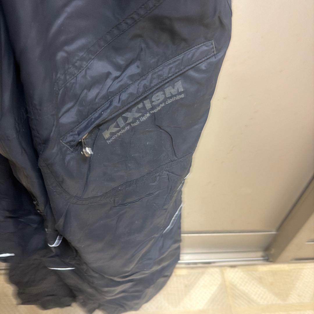 ブラック スキーウェア ジャケットとパンツセット