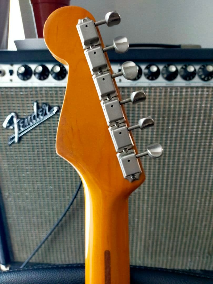 【ビンテージ】Fender Japan ST57-115JV83年