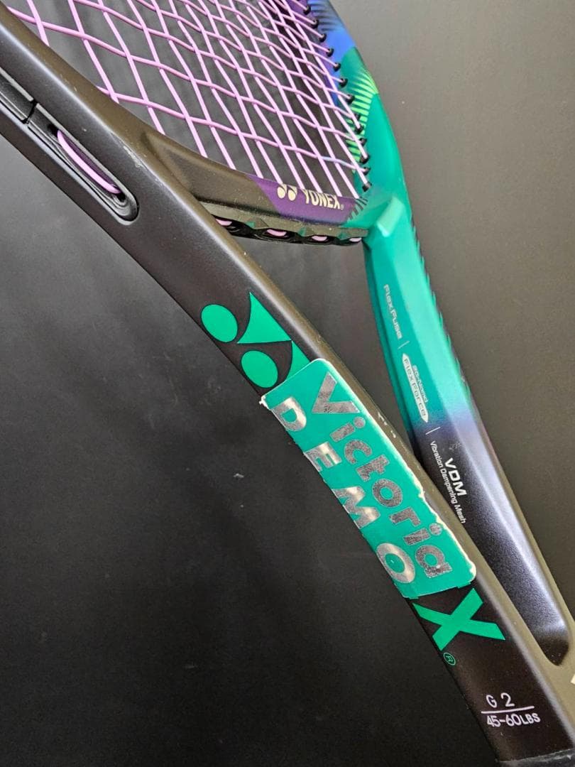 YONEX VCORE PRO 100 G2 デモ 硬式テニスラケット KT31