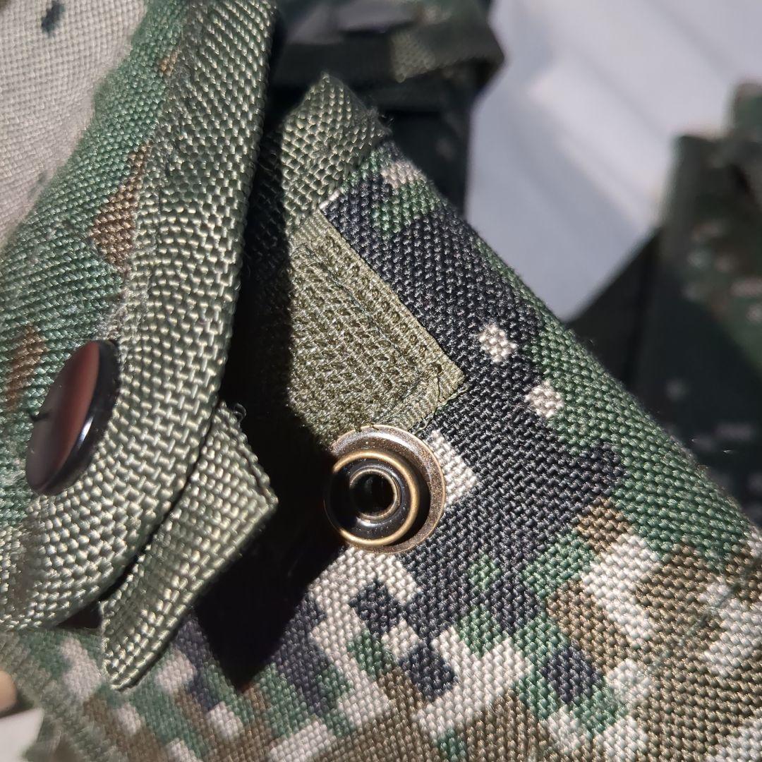 06式通用単兵携行具　中国人民解放軍タクティカルベスト　ポーチ多数あり　中国軍