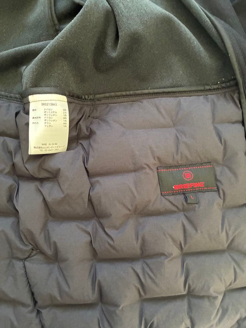 黒いストレッチジャケット フード付き