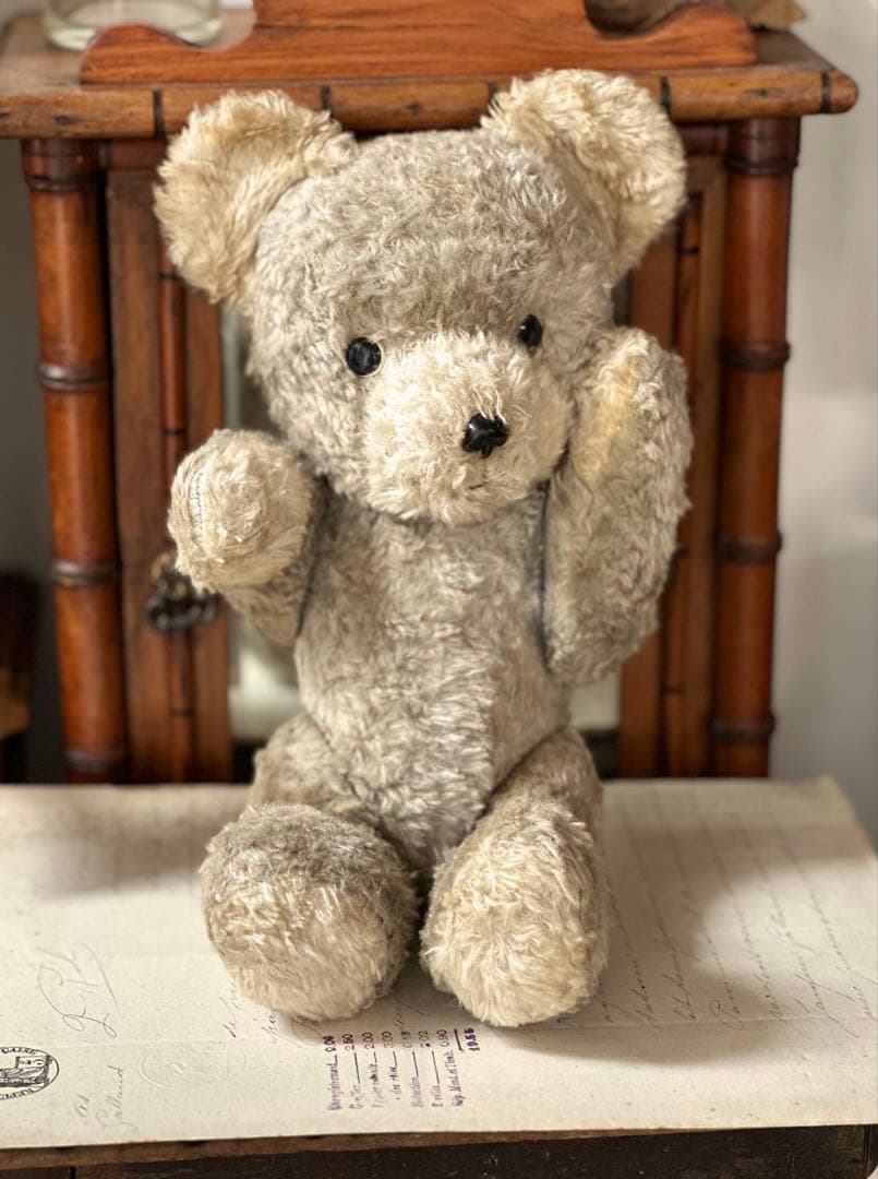 フランス アンティーク とっても可愛い お顔と お色がグレージュ ベアちゃん