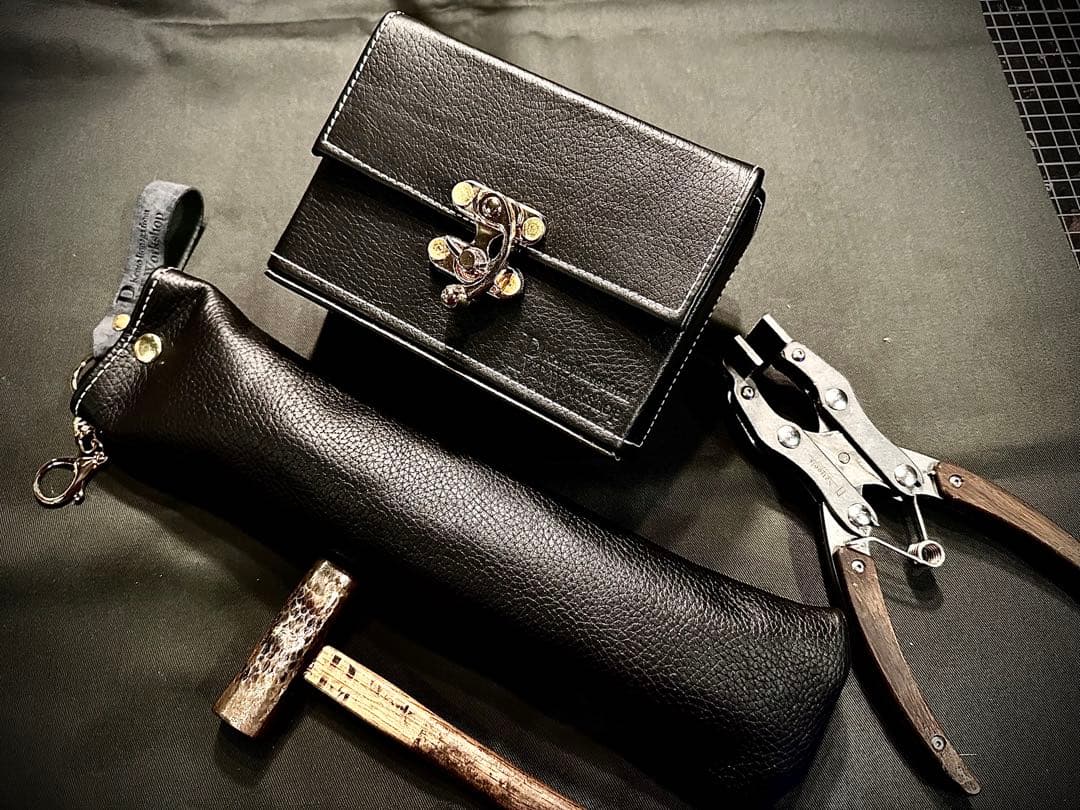 在庫入替SALE!Pvt.Workshop 本革　デッキケース　ハーフプレマ